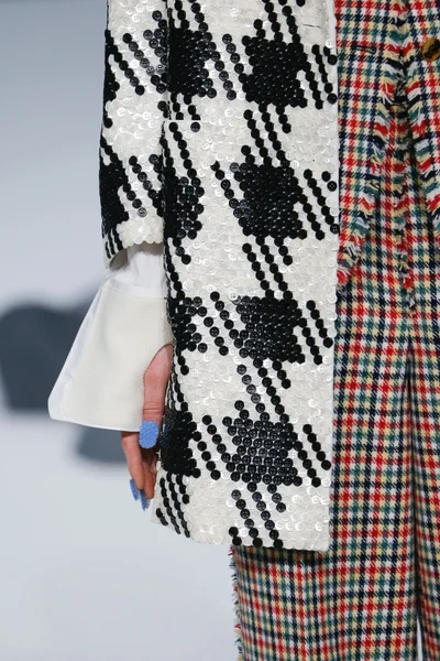 Look 154